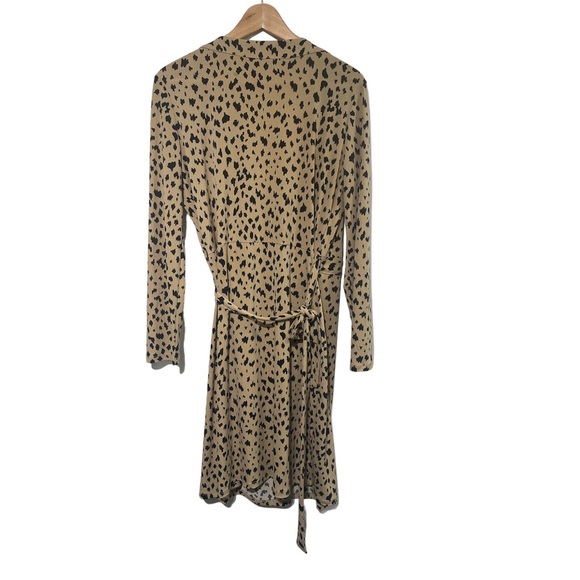 Mango Leopard print wrap dress - size large - Picture 5 of 10